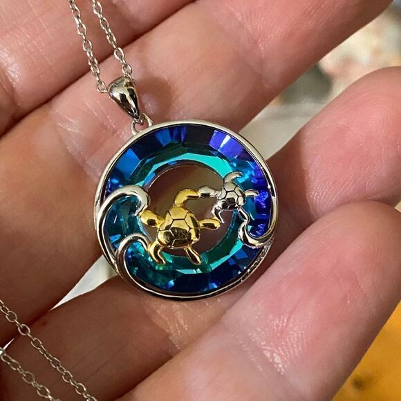 Turtle Under The Sea Crystal Sterling Silver Necklace - Picture 4 of 5